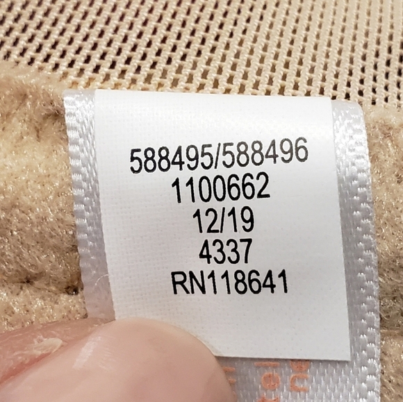 NWT Cacique Unlined Full Coverage Underwire Nude Bra - Sz 44F US - Picture 5 of 6